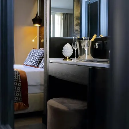 Πανσιόν Helmirage Piazza Di Spagna 4*