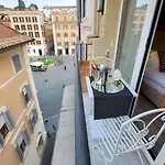 Helmirage Piazza Di Spagna Gæstehus 4*
