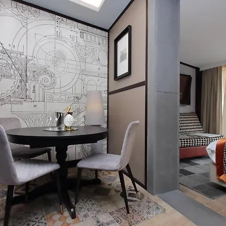 Helmirage Piazza Di Spagna 4*