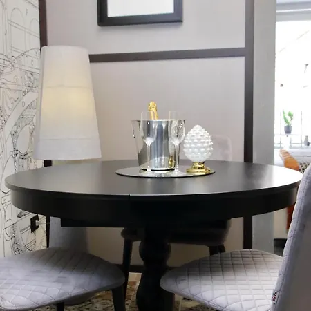 Helmirage Piazza Di Spagna Maison d'hôtes 4*