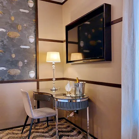 Helmirage Piazza Di Spagna 4* Roma