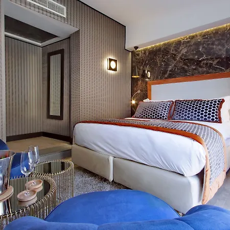 Konukevi Helmirage Piazza Di Spagna 4*