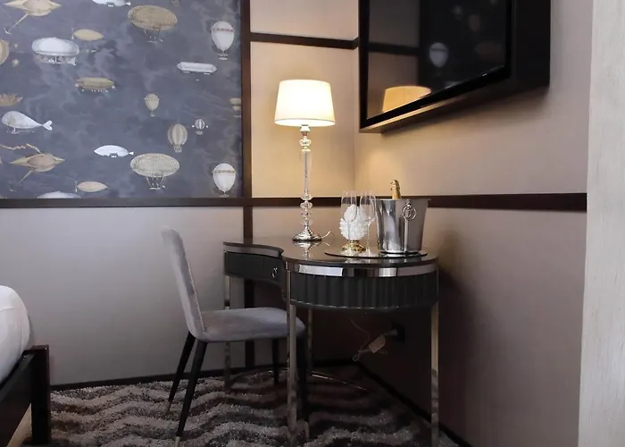 Helmirage Piazza Di Spagna Maison d'hôtes 4*