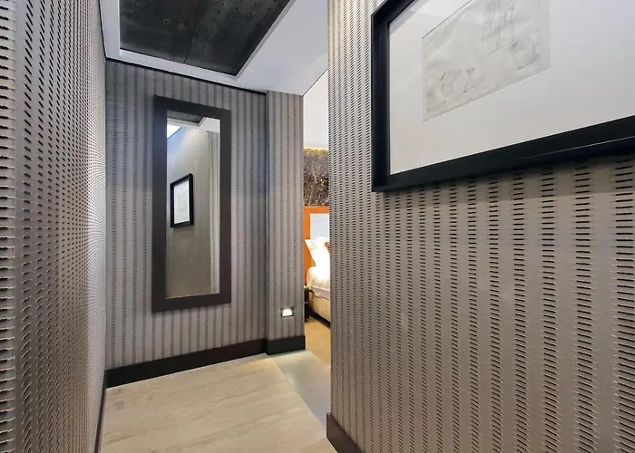 Helmirage Piazza Di Spagna