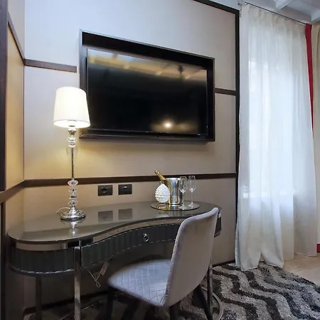 Helmirage Piazza Di Spagna Roma