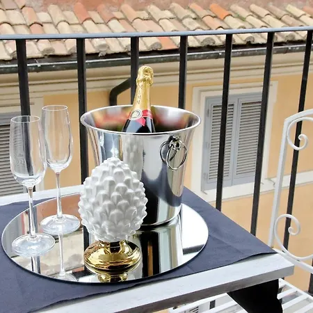 Maison d'hôtes Helmirage Piazza Di Spagna 4*