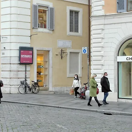 Affittacamere Helmirage Piazza Di Spagna *
